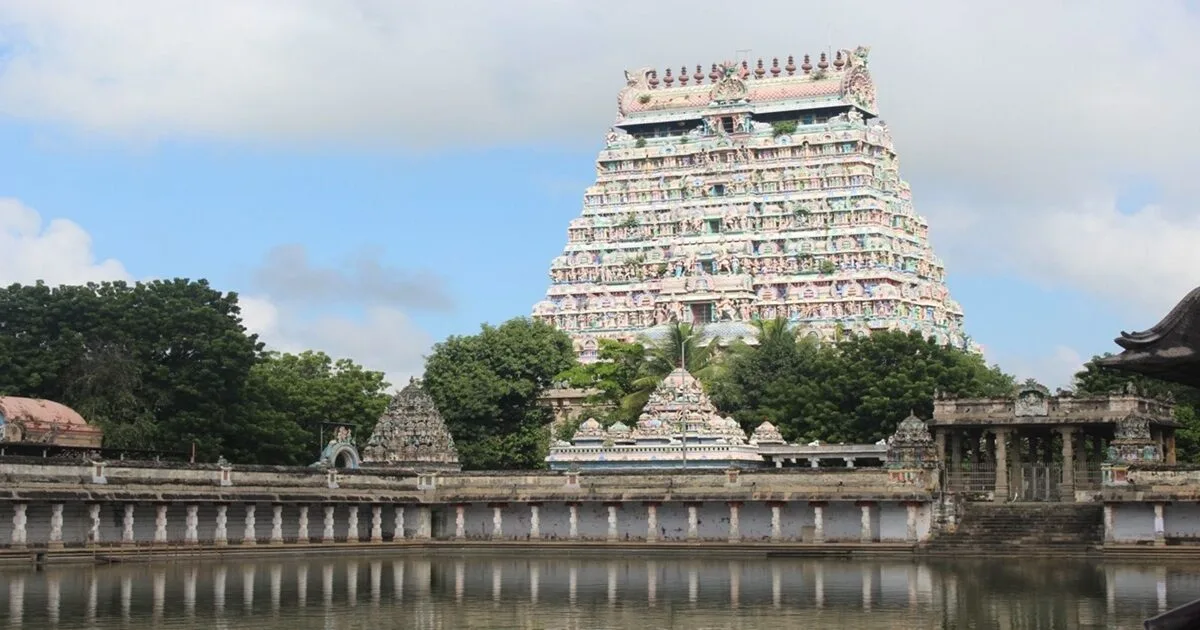 சிதம்பரம் நடராஜர் கோயில்: அண்டத்தின் நடனமும் ஆகாயத் தலமும்